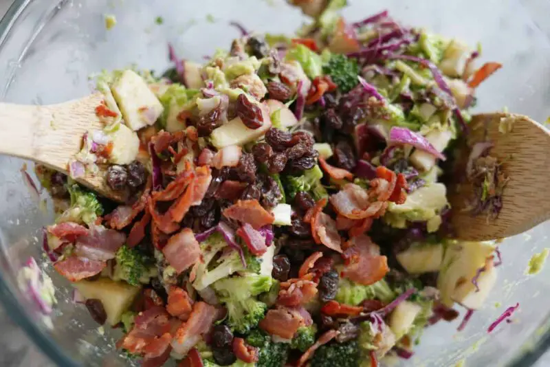 no-mayo-broccoli-salad aip 