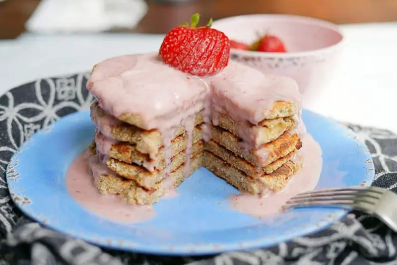 aip strawberry banana pancakes