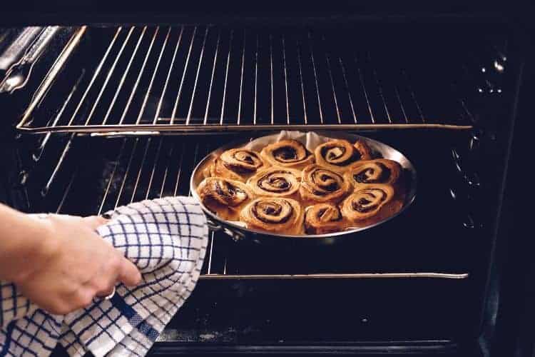 cinnamon rolls in oven