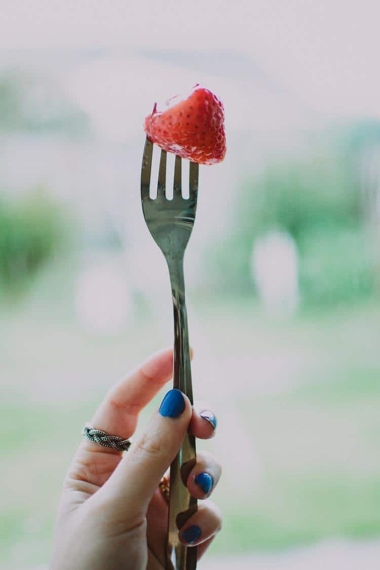 healthy aip snacks- strawberry