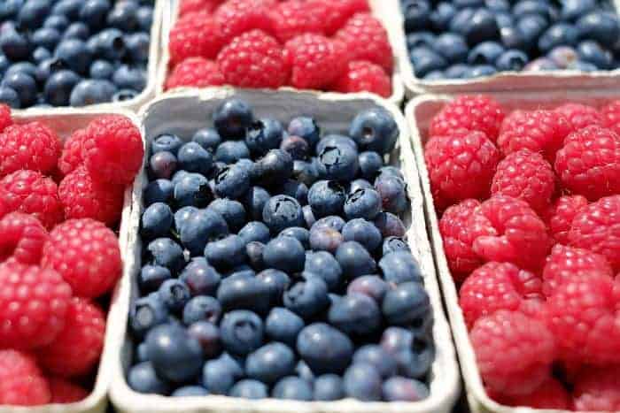 berries for managing autoimmune flare